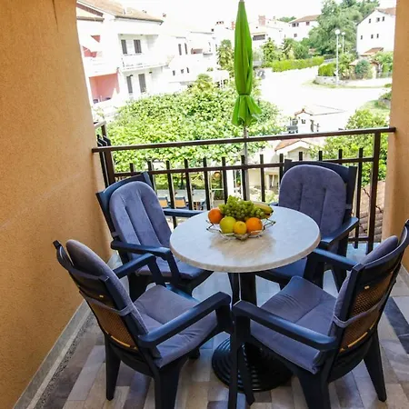 Apartman Cvitan 1. Floor *