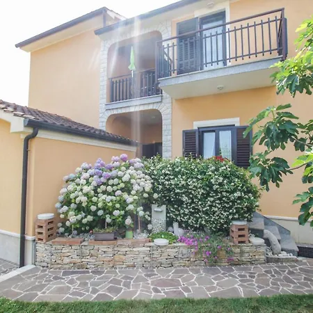 Cvitan 1. Floor Porec